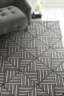 5'x7' Navy Charcoal Hand Tufted Geometric Indoor Area Rug