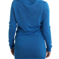 Blue knitted scoopneck sweater