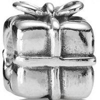 Pandora 790300 Present Charm, Retired