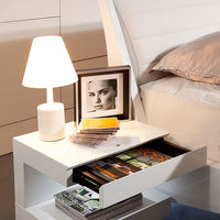 16" White Glossy Veneer Nightstand