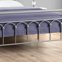 47.75" Metal Frame Full Size Bed