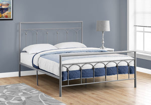 47.75" Metal Frame Queen Size Bed