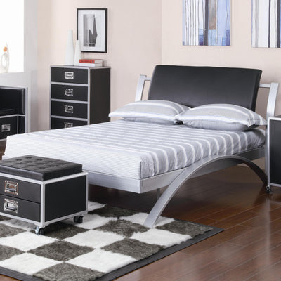 Contemporary Full Bed, Black and Silver