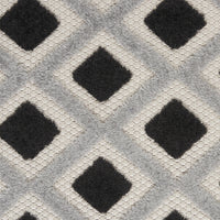 4’ x 6’ Black White Gray Indoor Outdoor Area Rug