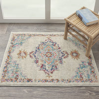 2’ x 3’ Gray Distressed Medallion Scatter Rug