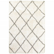 4’ x 6’ Ivory and Gray Geometric Lattice Area Rug