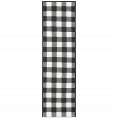 2’x8’ Black and Ivory Gingham Indoor Outdoor Runner Rug