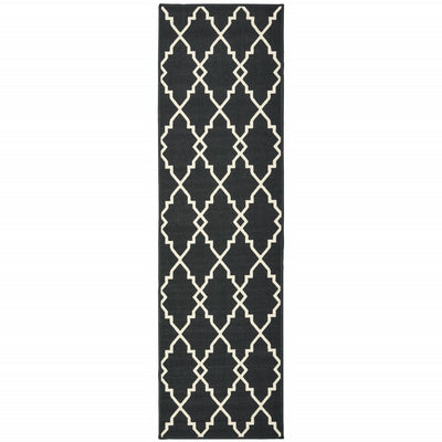 2’x8’ Black and Ivory Trellis Indoor Outdoor Runner Rug