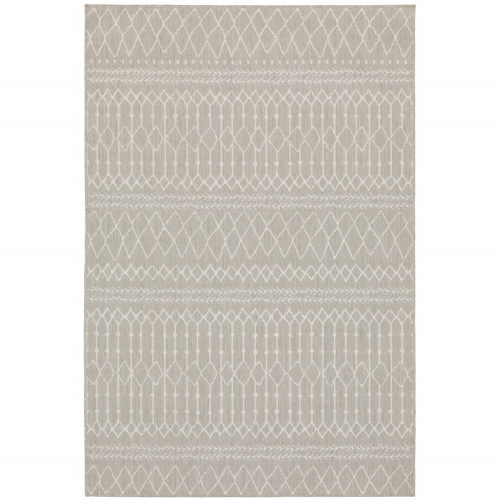 8’x10’ Gray and Ivory Geometric Indoor Outdoor Area Rug