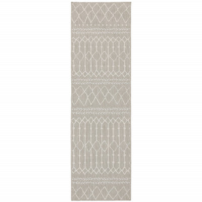 2’x7’ Gray and Ivory Geometric Indoor Outdoor Runner Rug