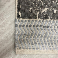 2’ x 3’ Gray and Ivory Scenic Scatter Rug